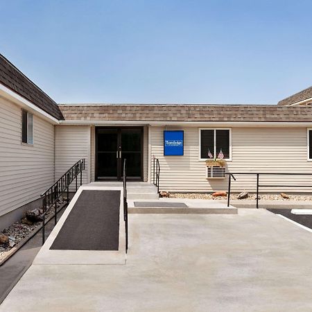 Travelodge By Wyndham Edgemont Exterior photo